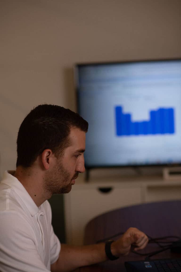 לירון קטלן גולש בדפדפן עם בינה מלאכותית