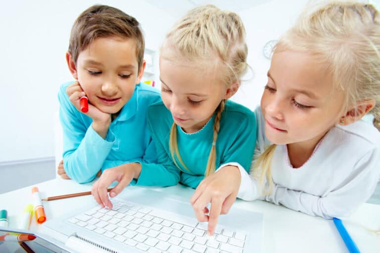 Website building class for children